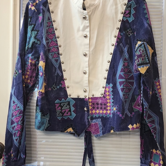 Colorful Geometric Patterned Women's Top - Picture 1 of 5